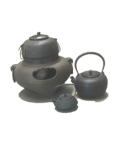日式茶炉和茶壶